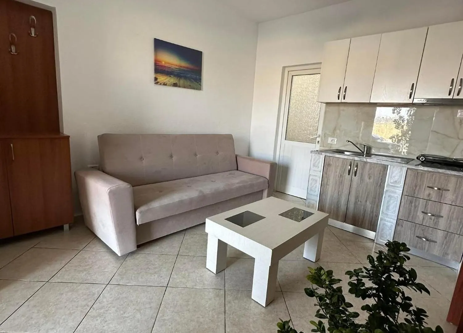 Elite Inn Vlorë Πανσιόν