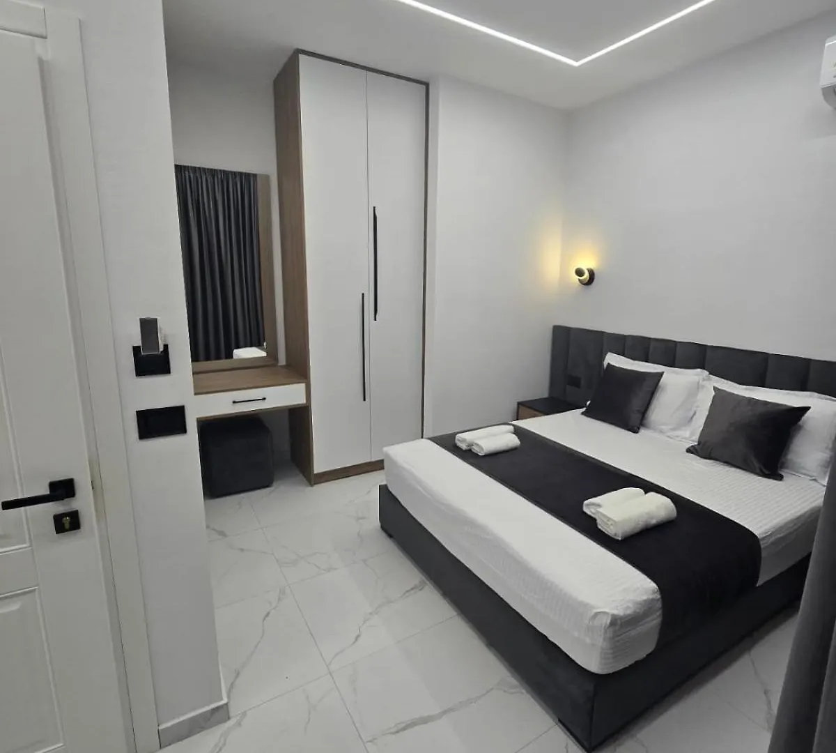 Elite Inn Vlorë Πανσιόν
